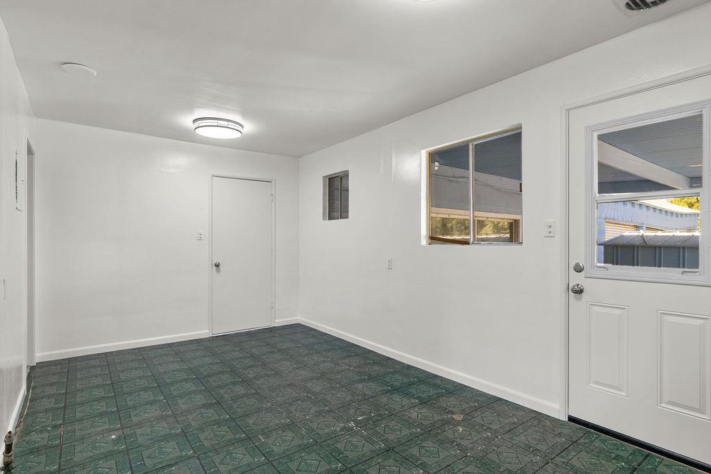 621 Davitt Ave, Oakdale, CA 95361