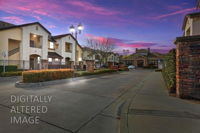 1360 Shady Ln #122, Turlock, CA 95382