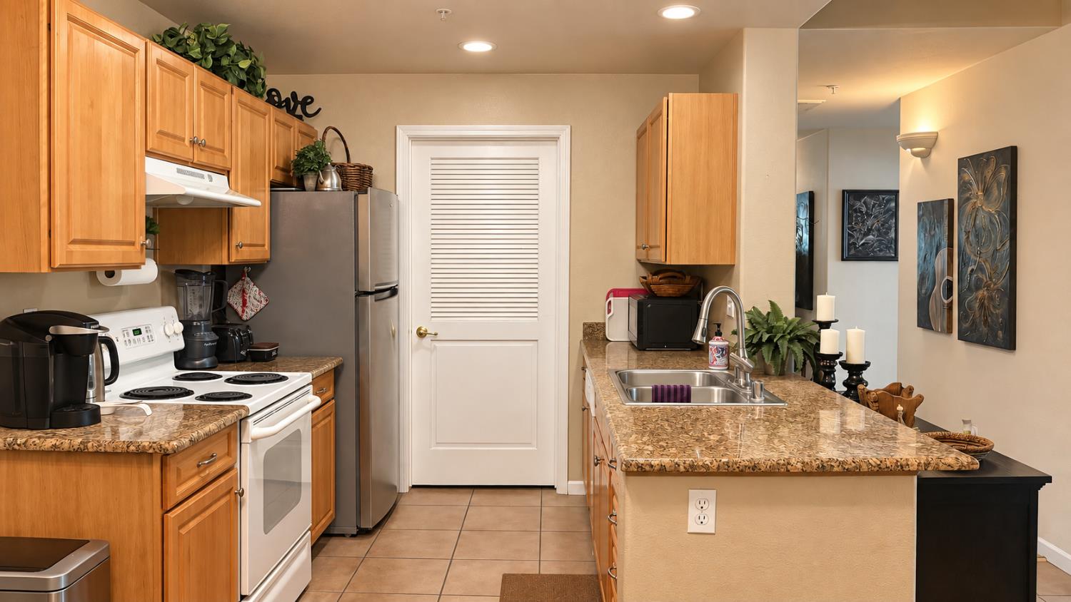1360 Shady Ln #122, Turlock, CA 95382