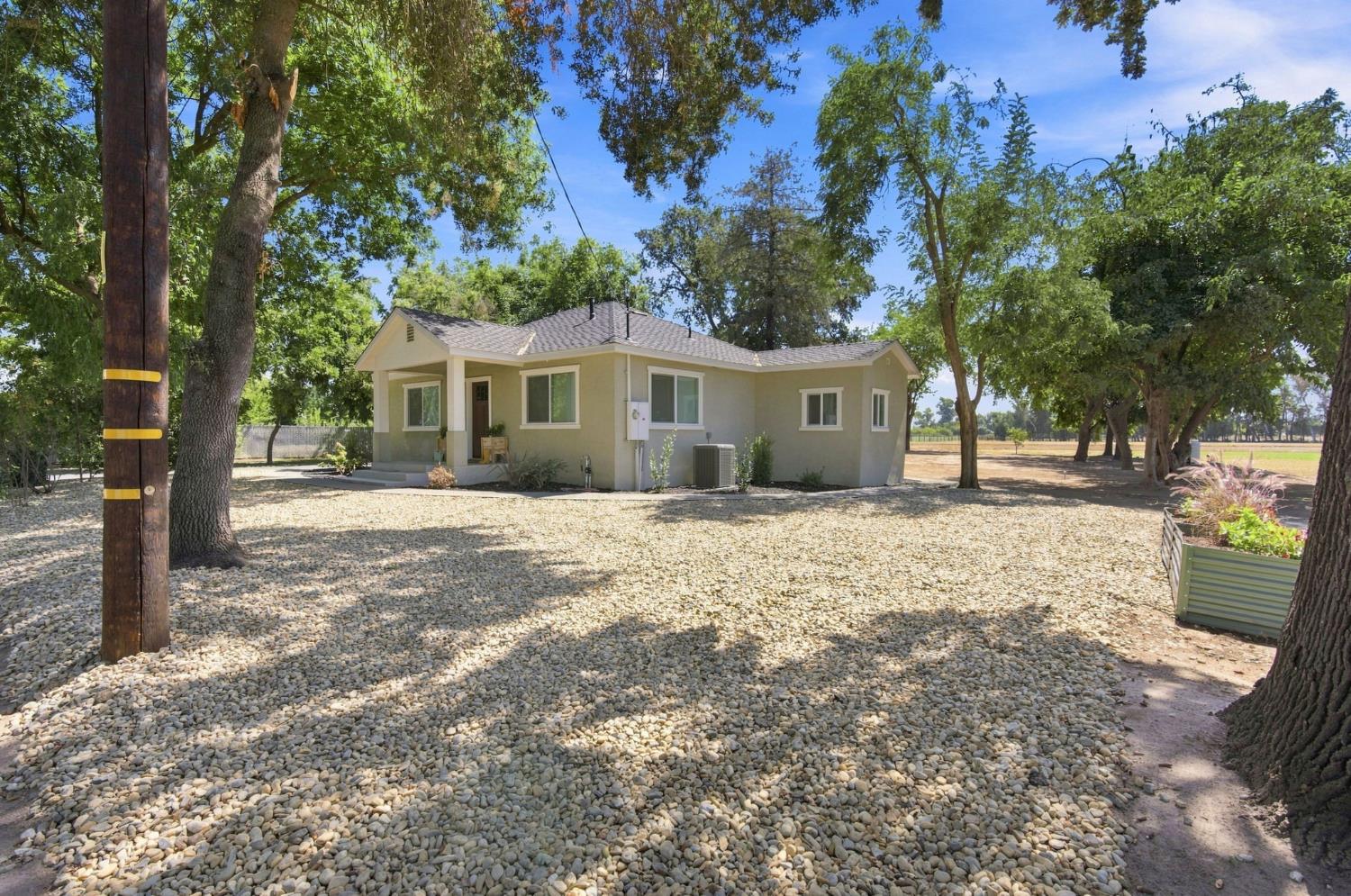 4860 Santa Fe Ave, Oakdale, CA 95361