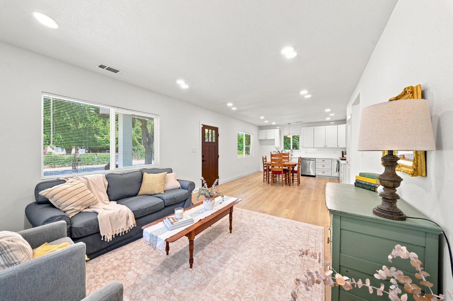 4860 Santa Fe Ave, Oakdale, CA 95361