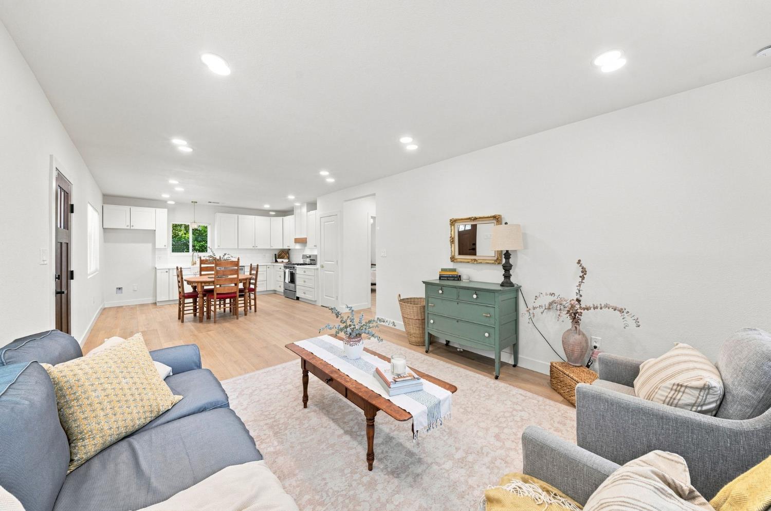 4860 Santa Fe Ave, Oakdale, CA 95361