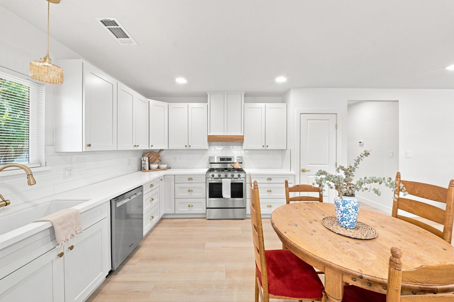 4860 Santa Fe Ave, Oakdale, CA 95361