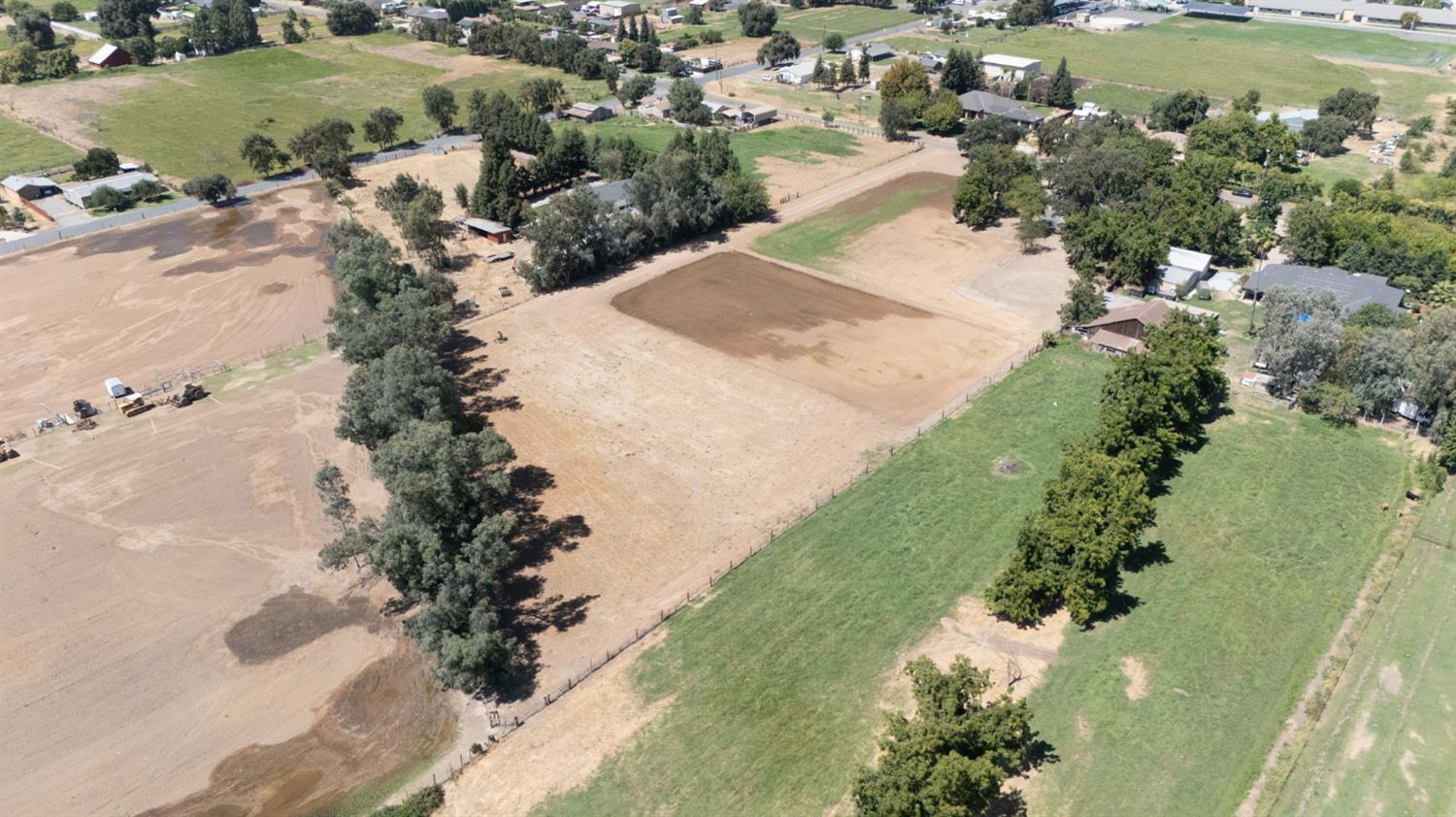 4860 Santa Fe Ave, Oakdale, CA 95361