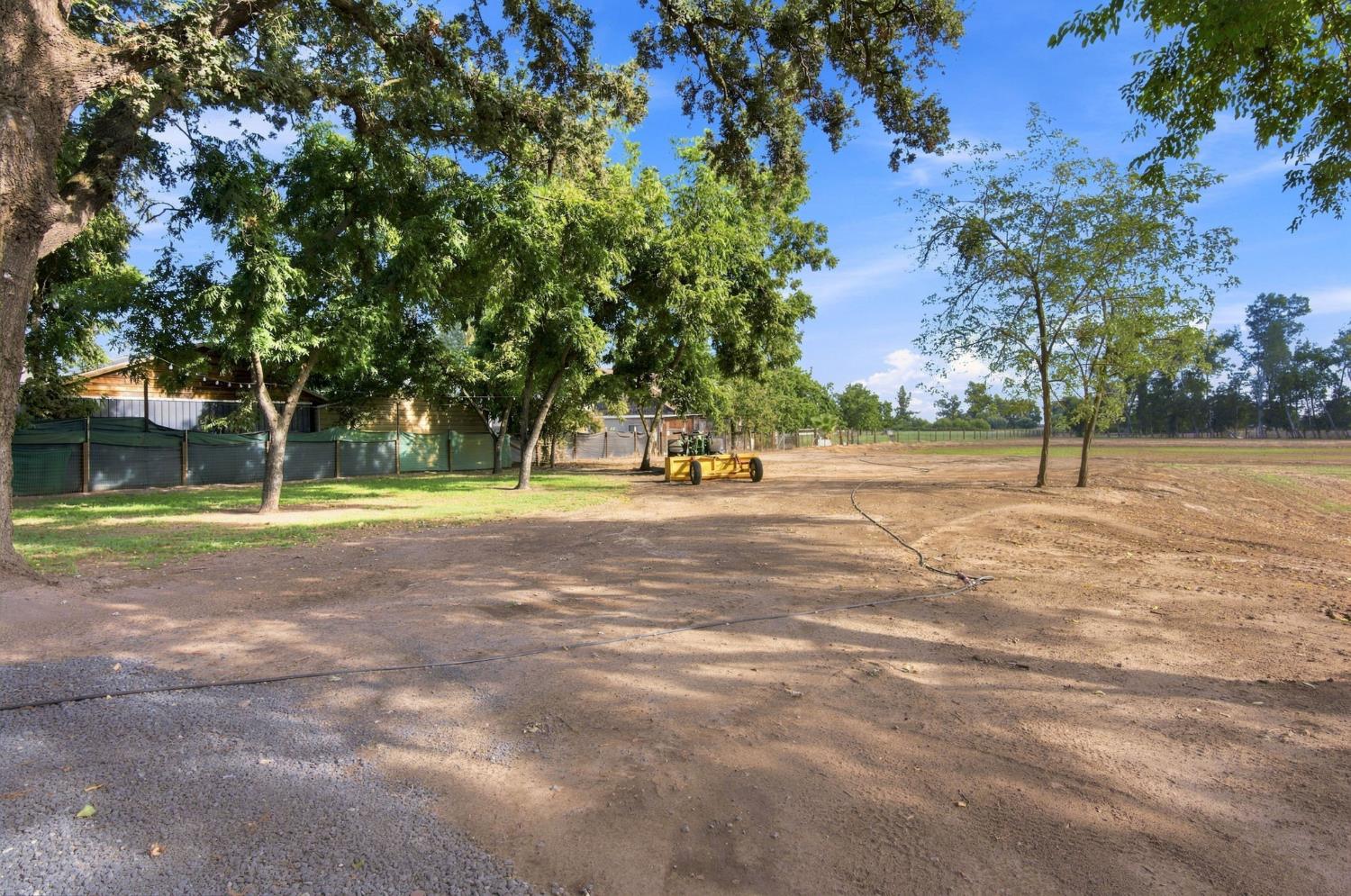 4860 Santa Fe Ave, Oakdale, CA 95361
