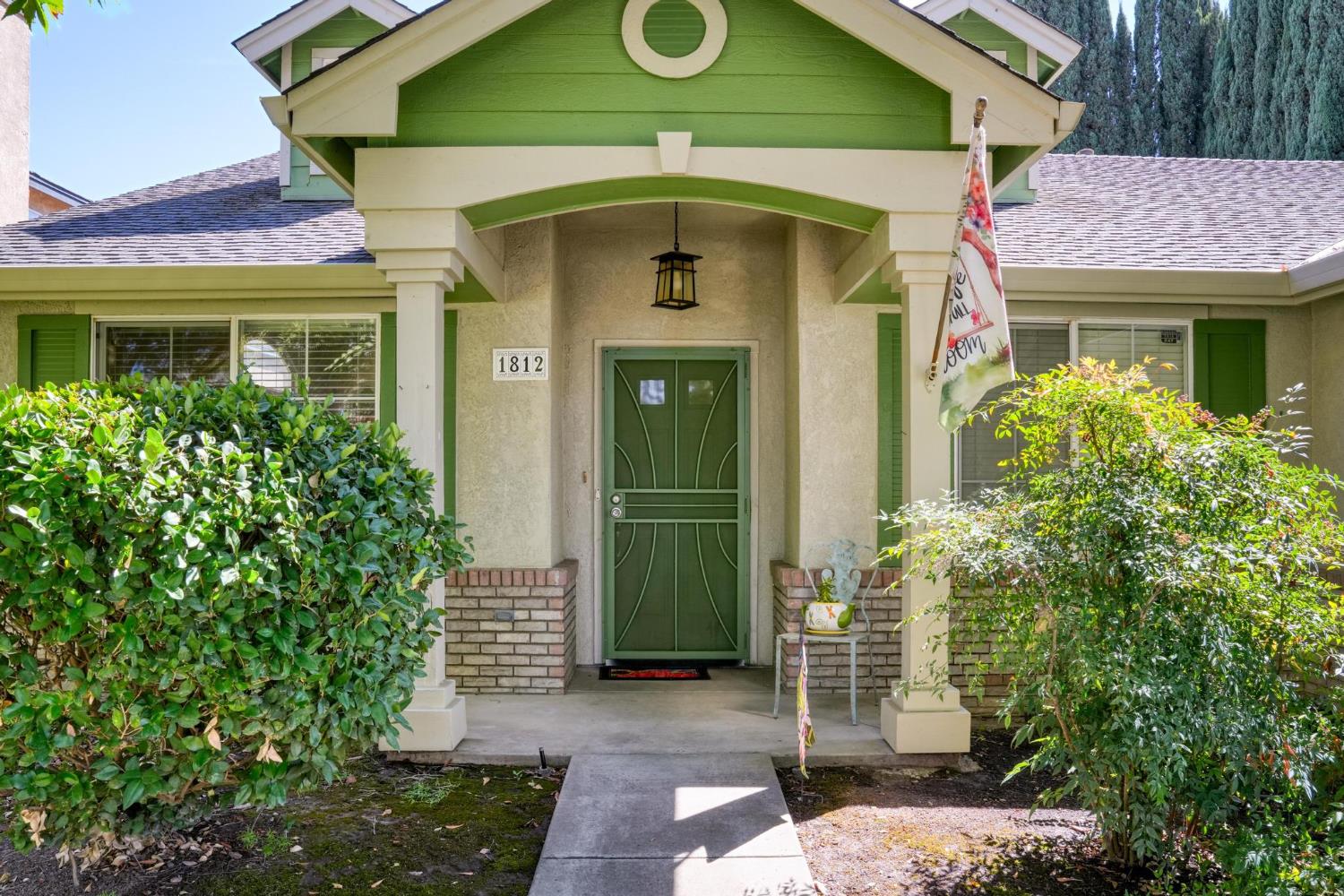 1812 Legend Dr, Modesto, CA 95357
