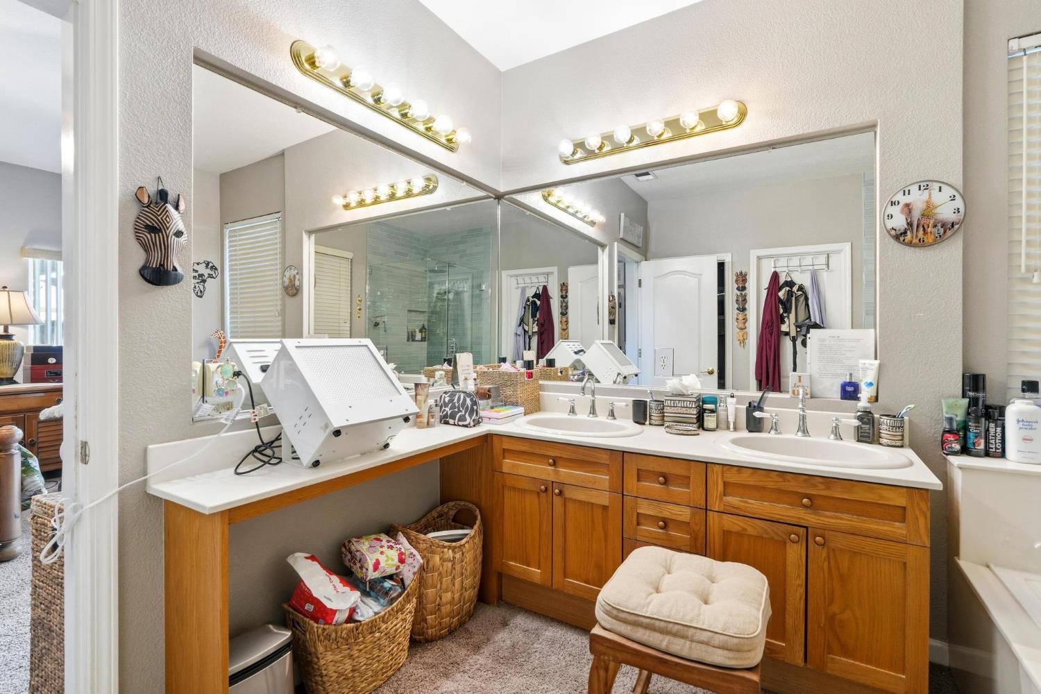 1812 Legend Dr, Modesto, CA 95357