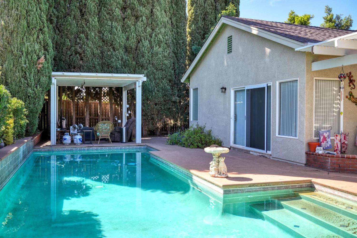1812 Legend Dr, Modesto, CA 95357