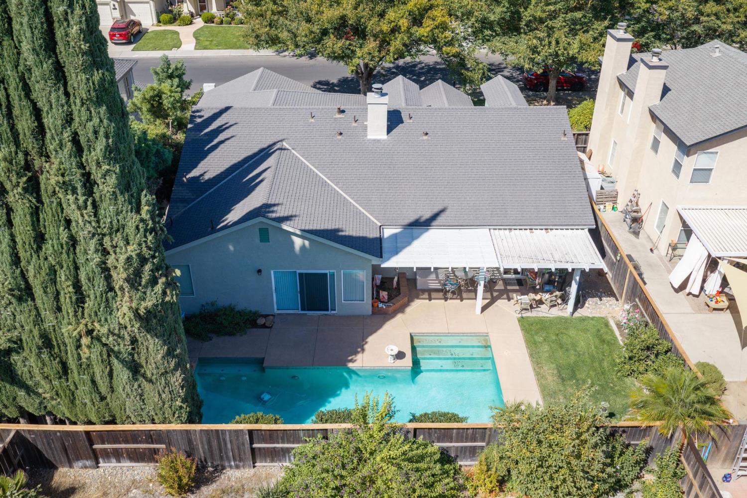 1812 Legend Dr, Modesto, CA 95357