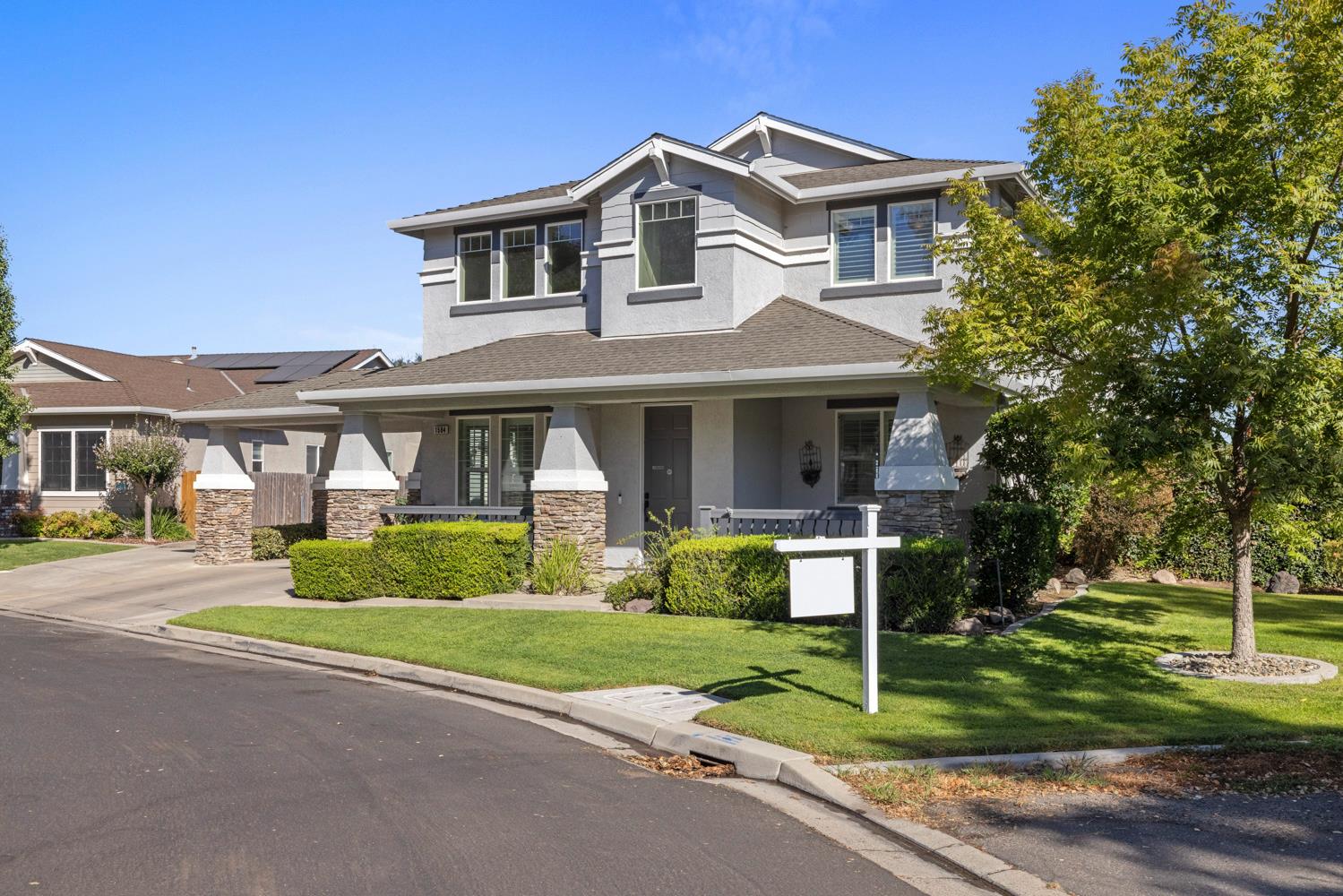 1584 Irvin Ct, Oakdale, CA 95361