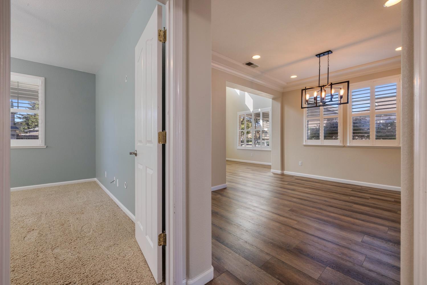 1584 Irvin Ct, Oakdale, CA 95361