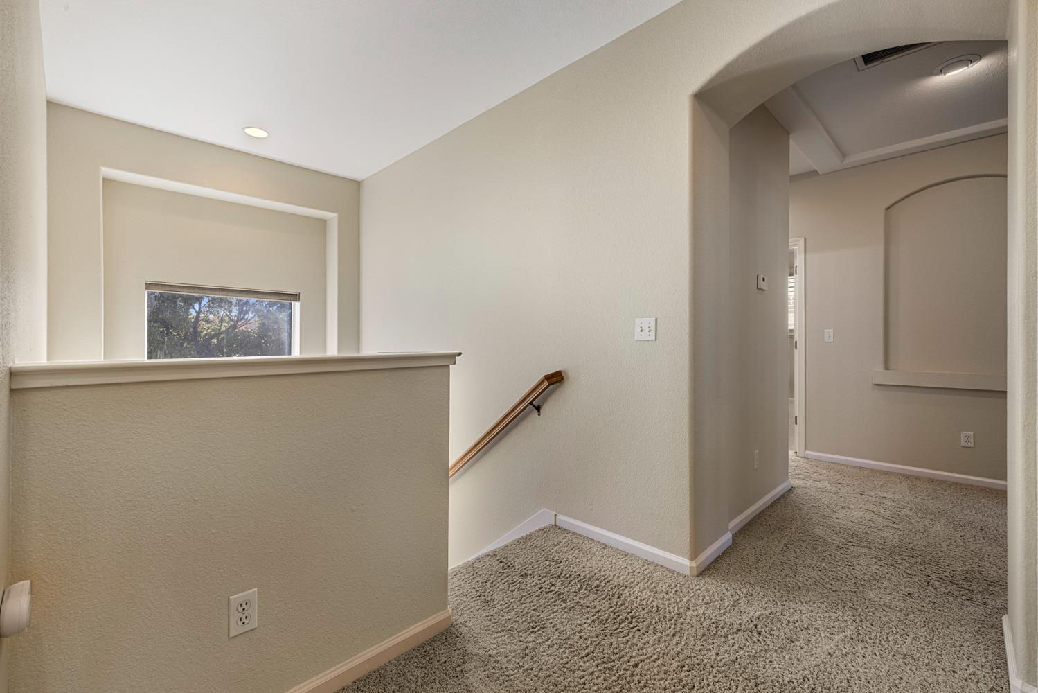 1584 Irvin Ct, Oakdale, CA 95361