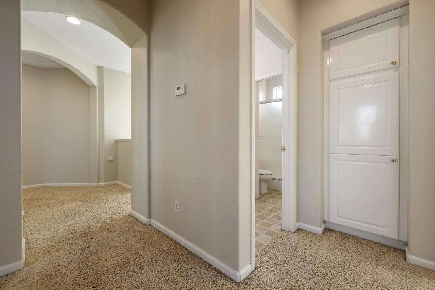1584 Irvin Ct, Oakdale, CA 95361