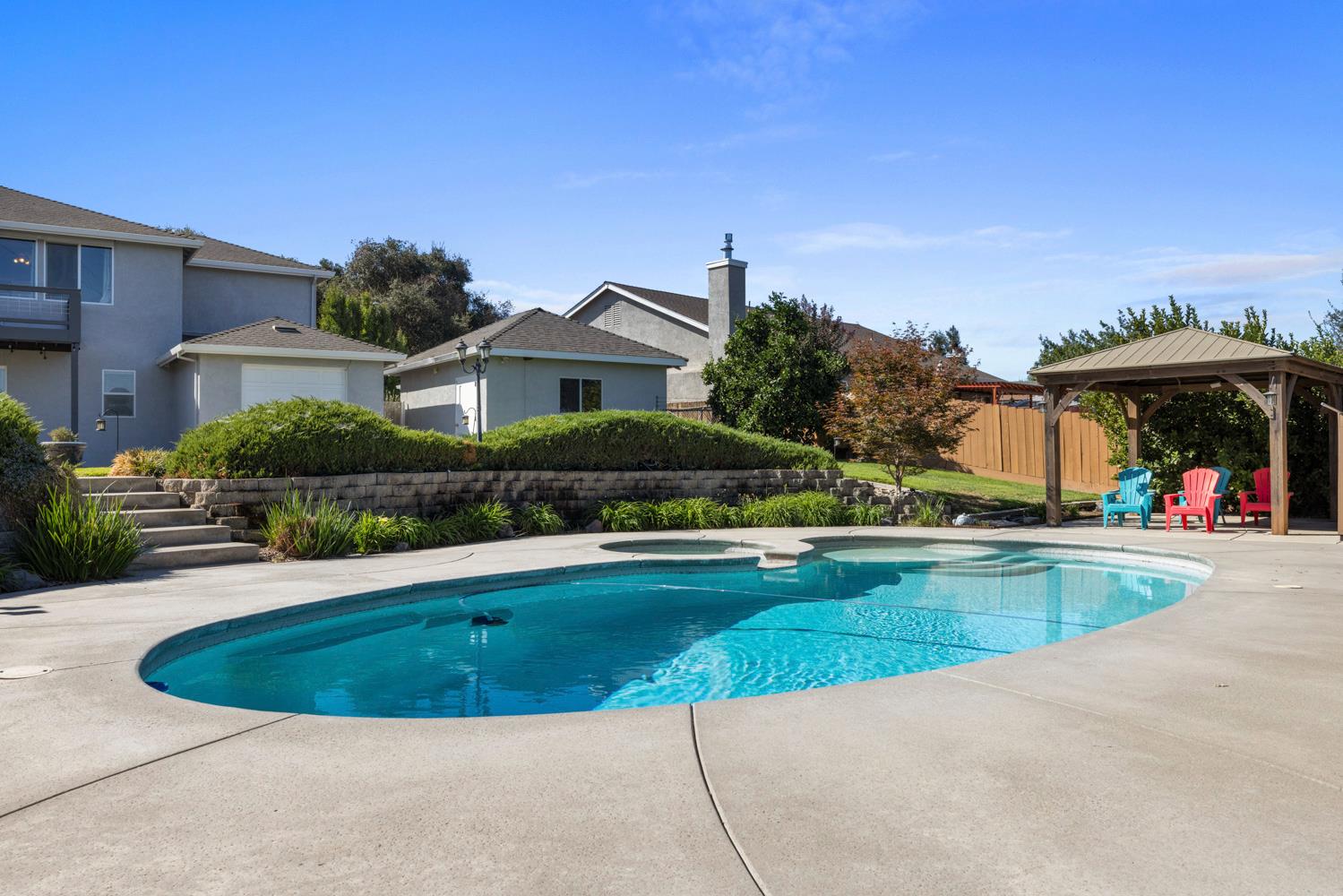 1584 Irvin Ct, Oakdale, CA 95361