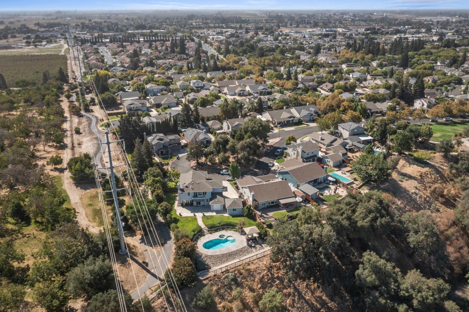 1584 Irvin Ct, Oakdale, CA 95361