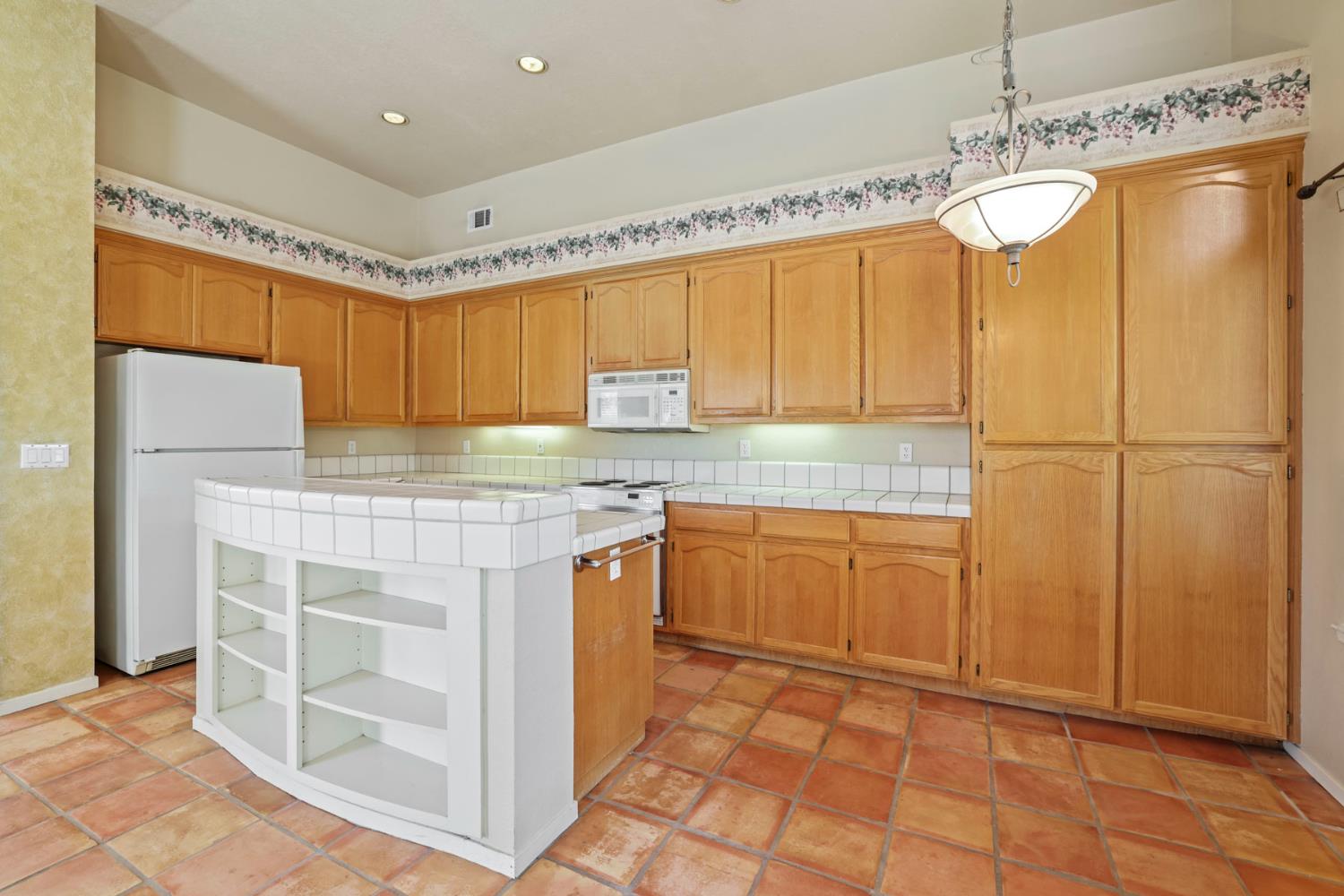 1198 Ruess Rd, Ripon, CA 95366
