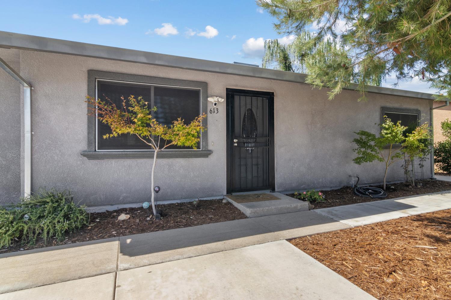 613 Summit Ct, Modesto, CA 95357