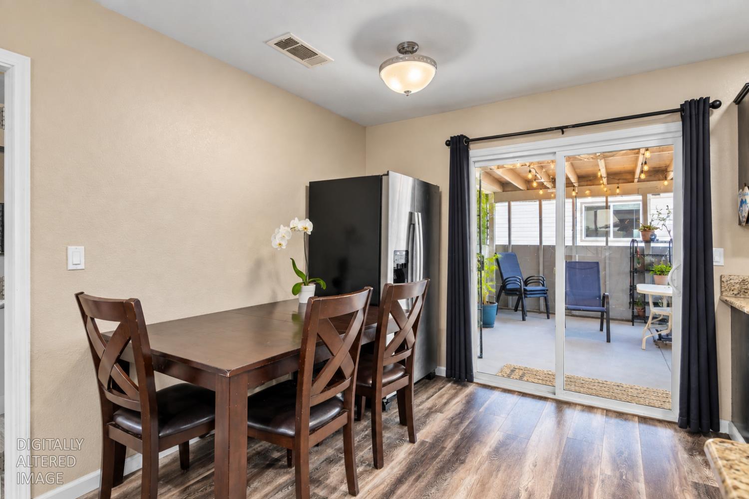 613 Summit Ct, Modesto, CA 95357