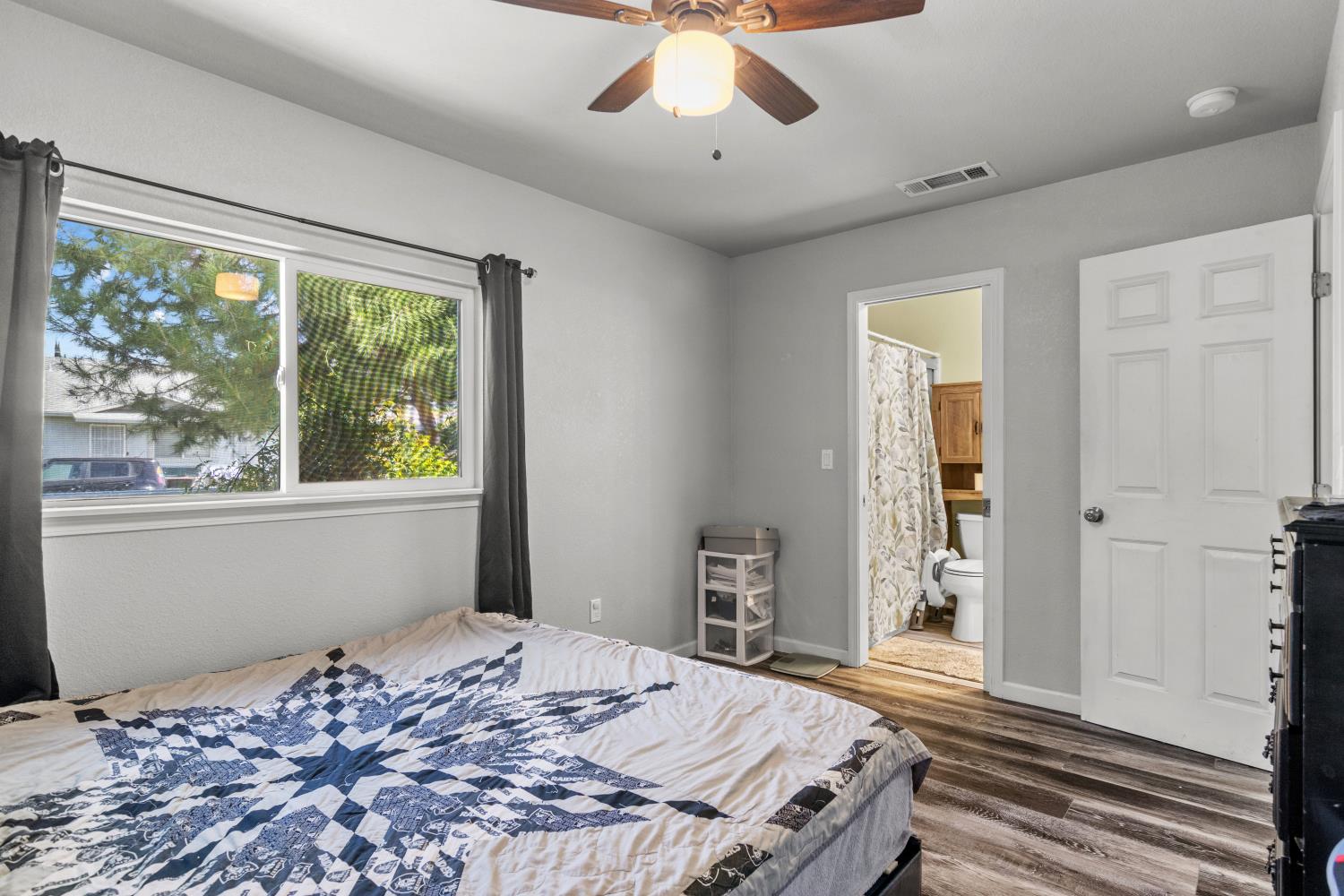 613 Summit Ct, Modesto, CA 95357