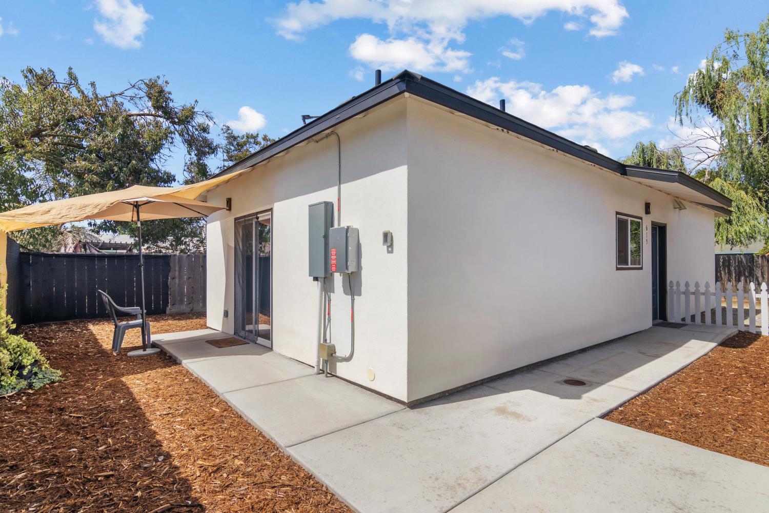 613 Summit Ct, Modesto, CA 95357