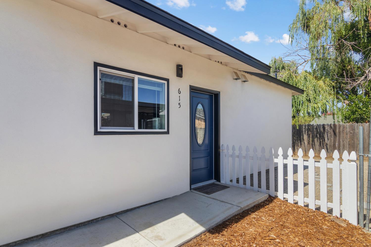 613 Summit Ct, Modesto, CA 95357