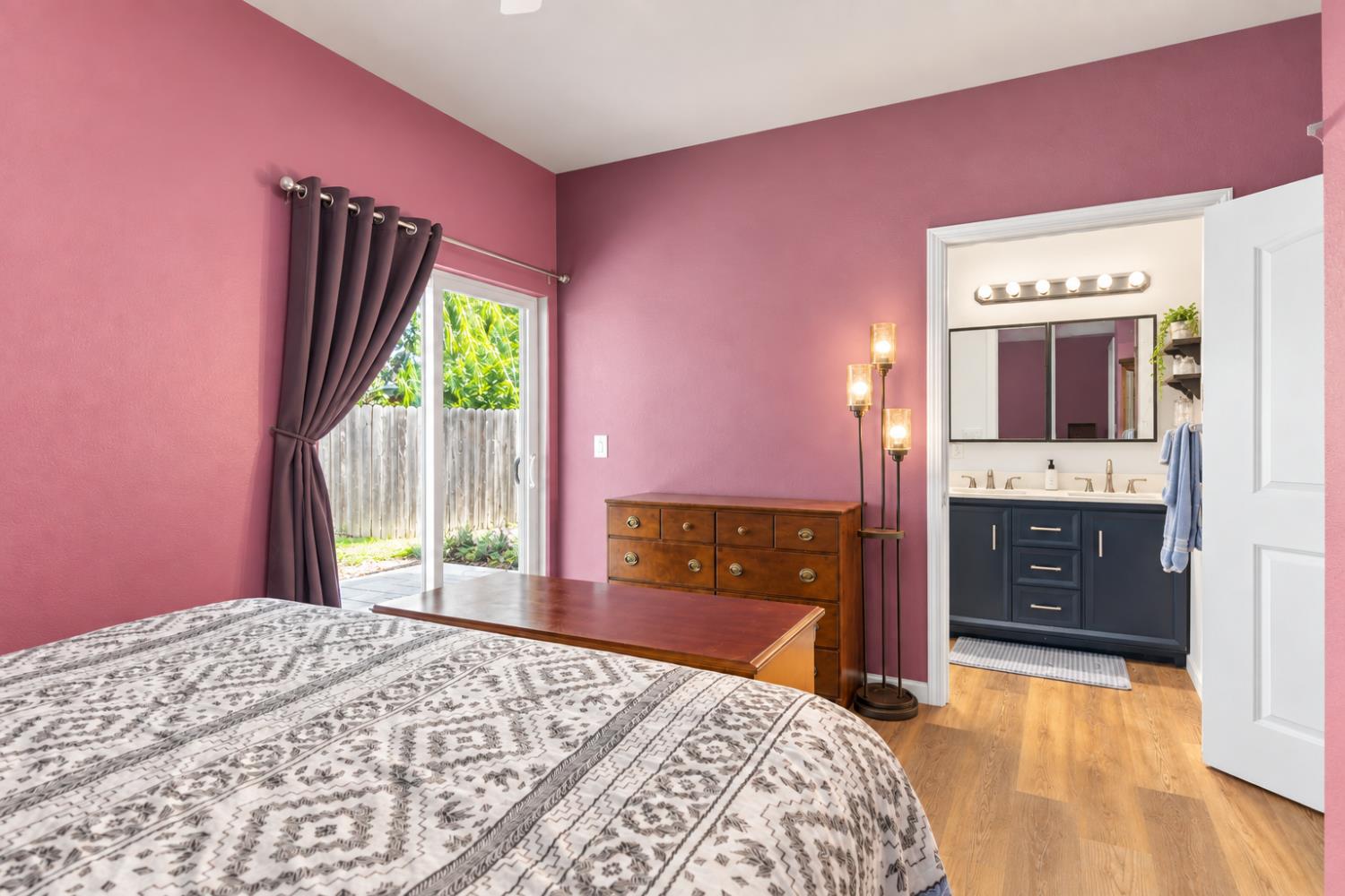 613 Summit Ct, Modesto, CA 95357
