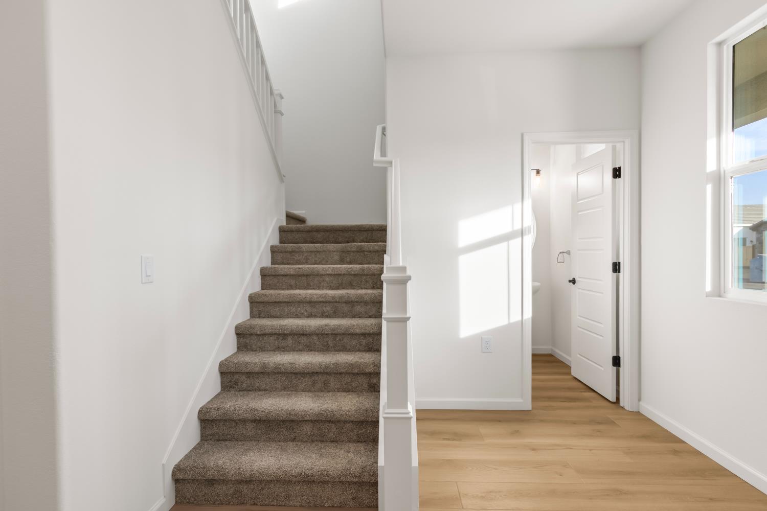 1550 Apiary Way, Hughson, CA 95326