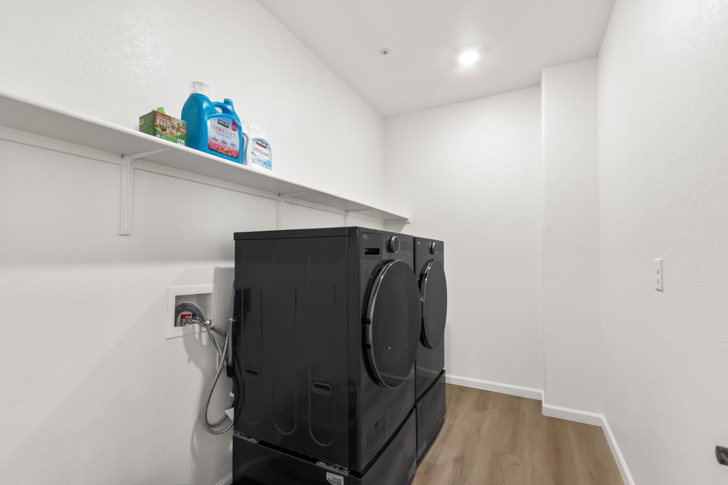 1550 Apiary Way, Hughson, CA 95326