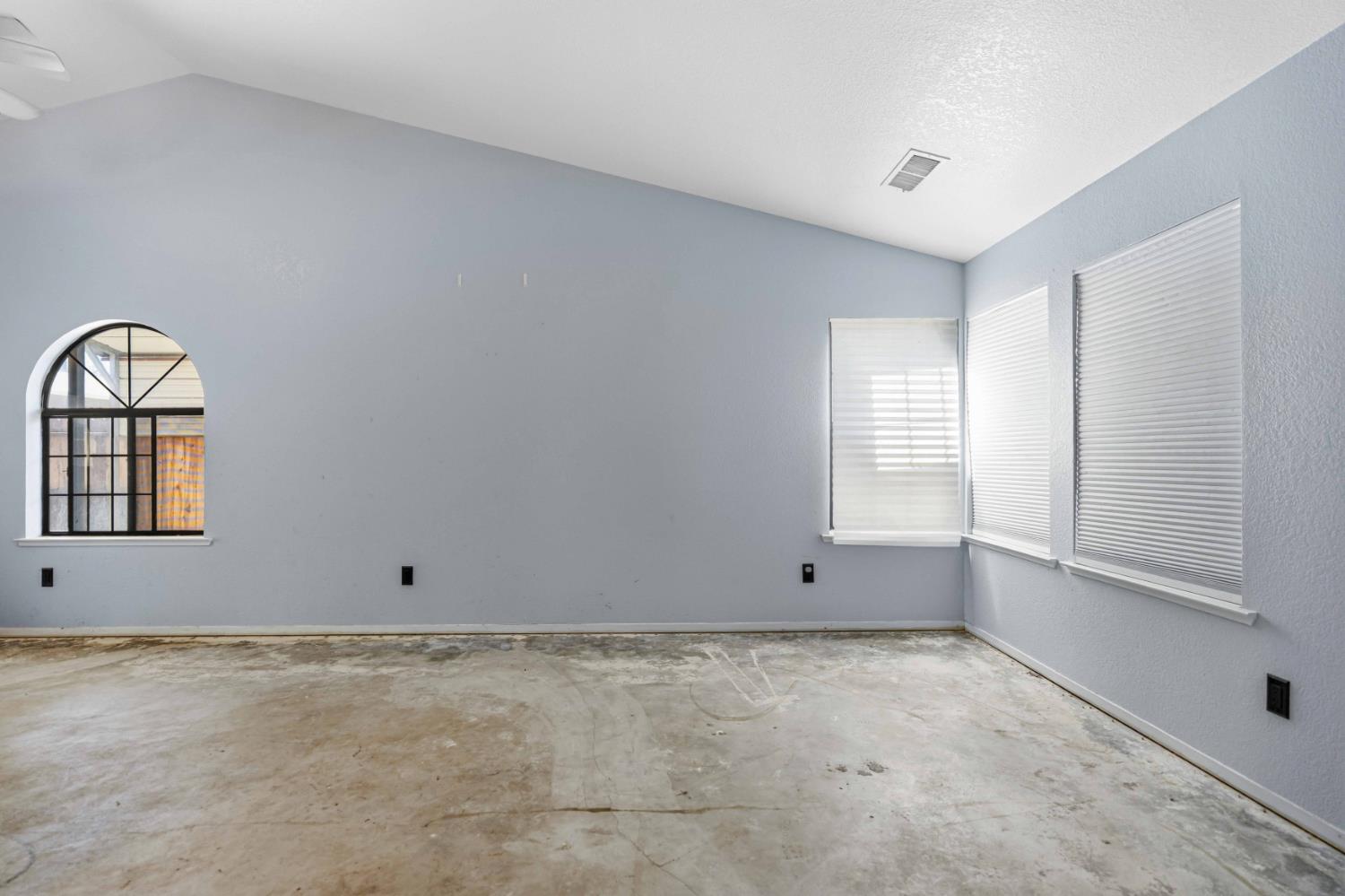 1620 Flower Garden Ct, Ceres, CA 95307