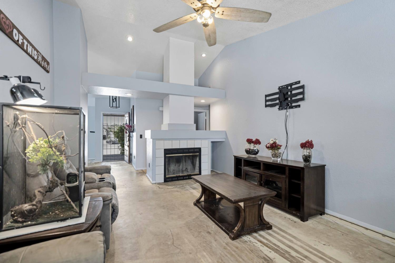 1620 Flower Garden Ct, Ceres, CA 95307