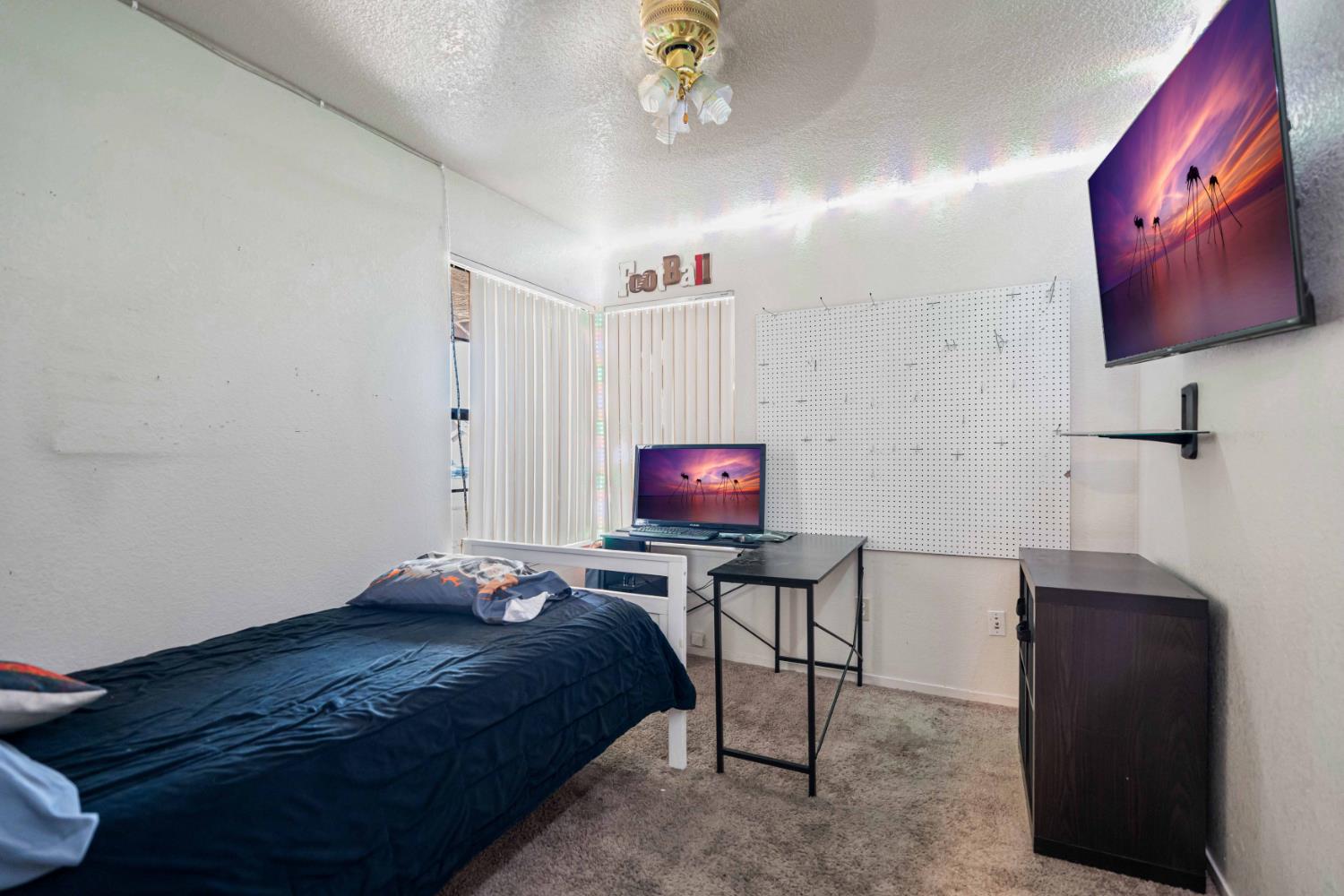 1620 Flower Garden Ct, Ceres, CA 95307