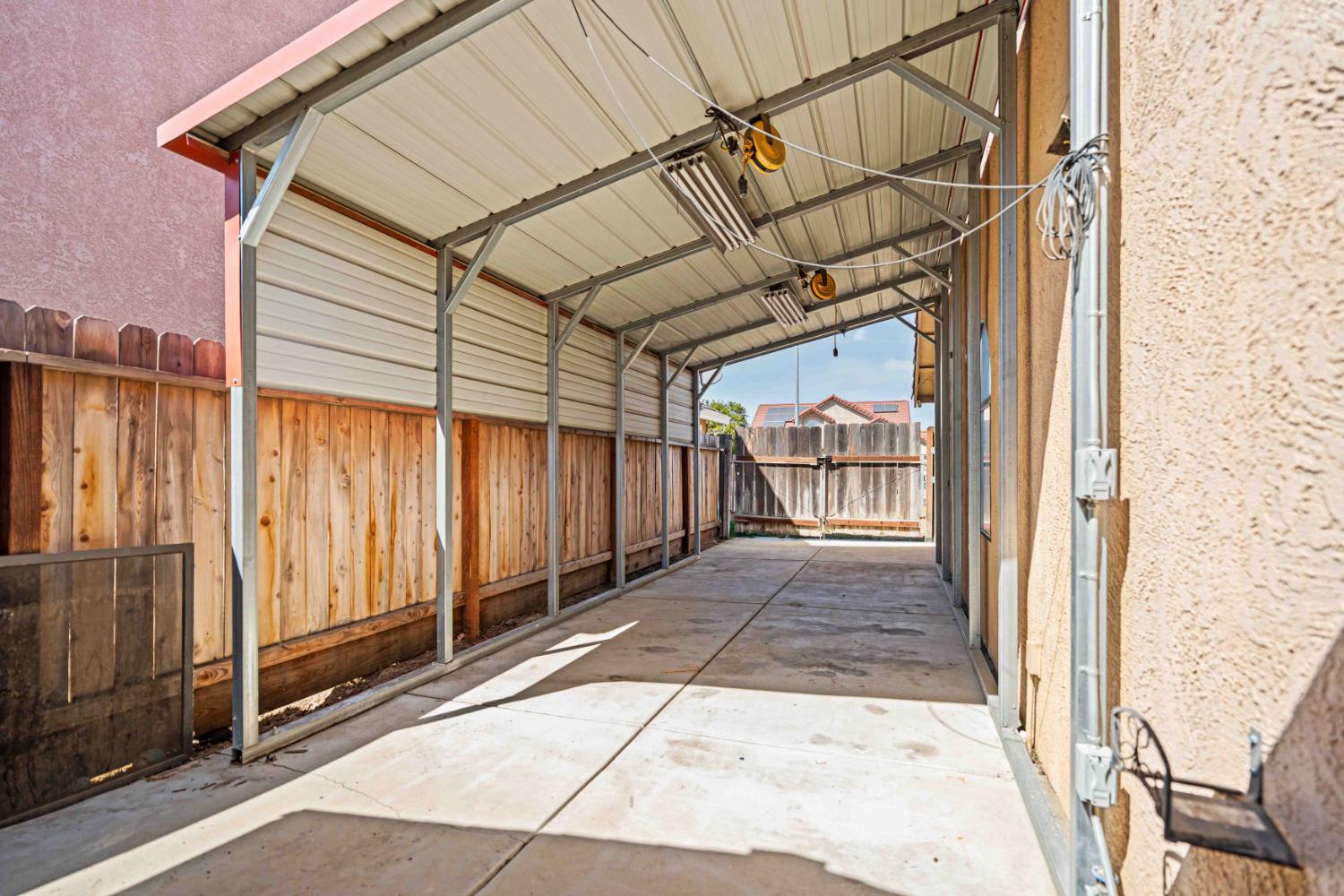 1620 Flower Garden Ct, Ceres, CA 95307