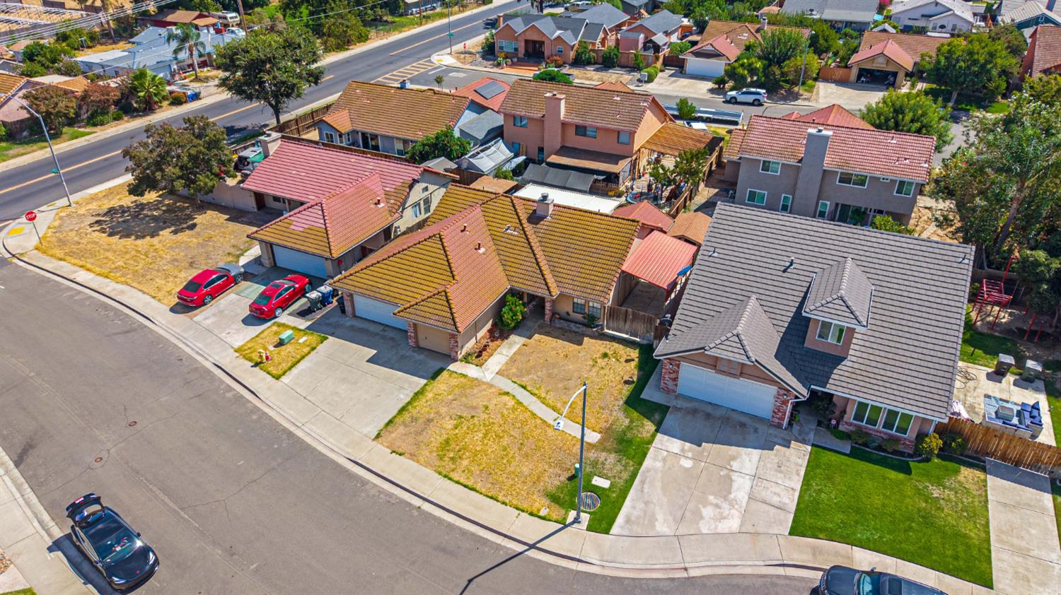 1620 Flower Garden Ct, Ceres, CA 95307