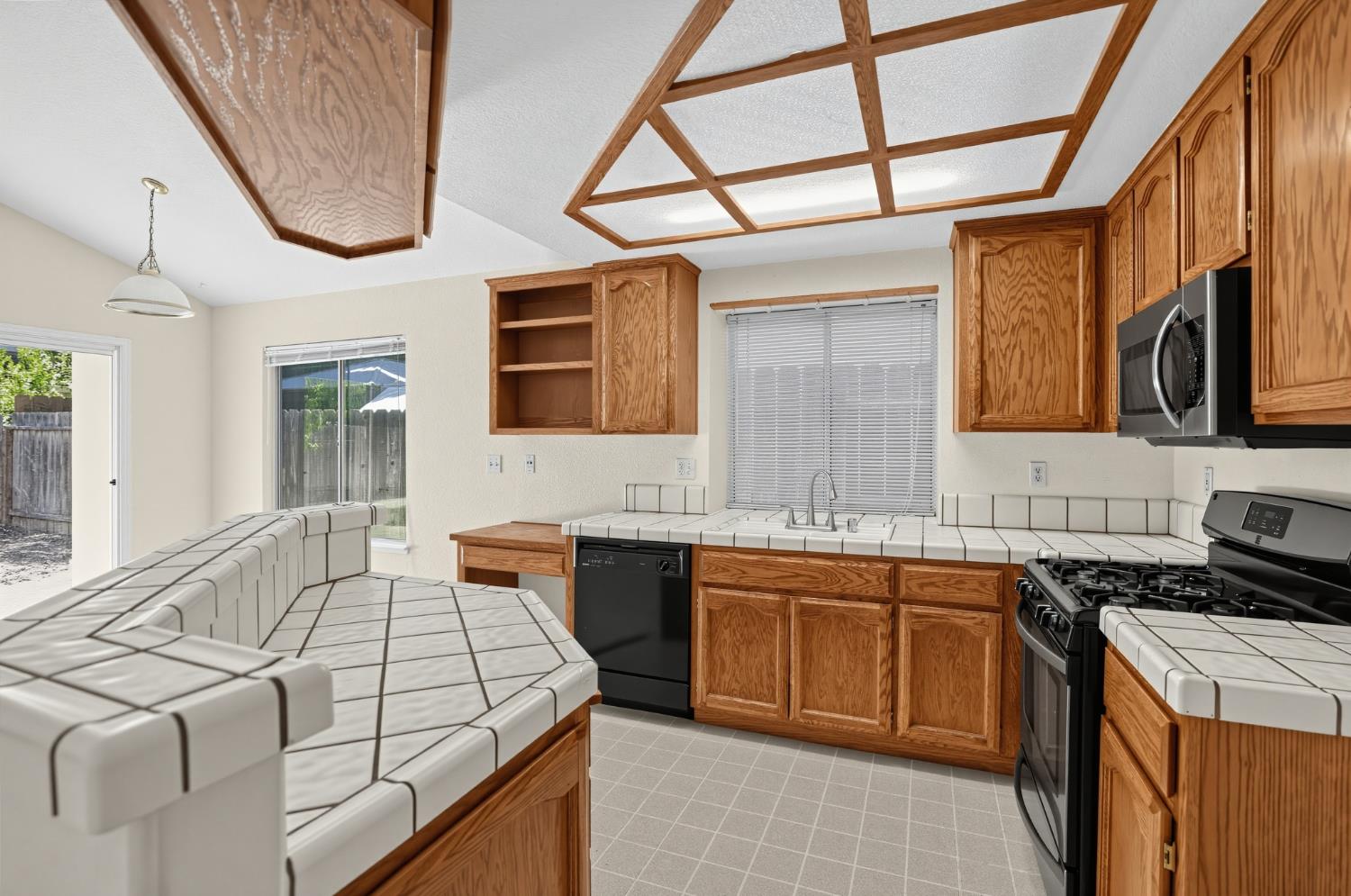 1732 Nighthawk Way, Modesto, CA 95358