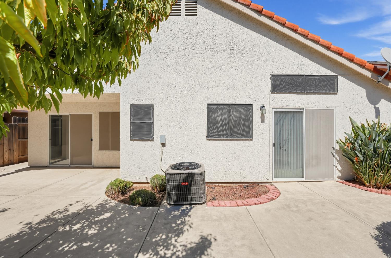 1732 Nighthawk Way, Modesto, CA 95358