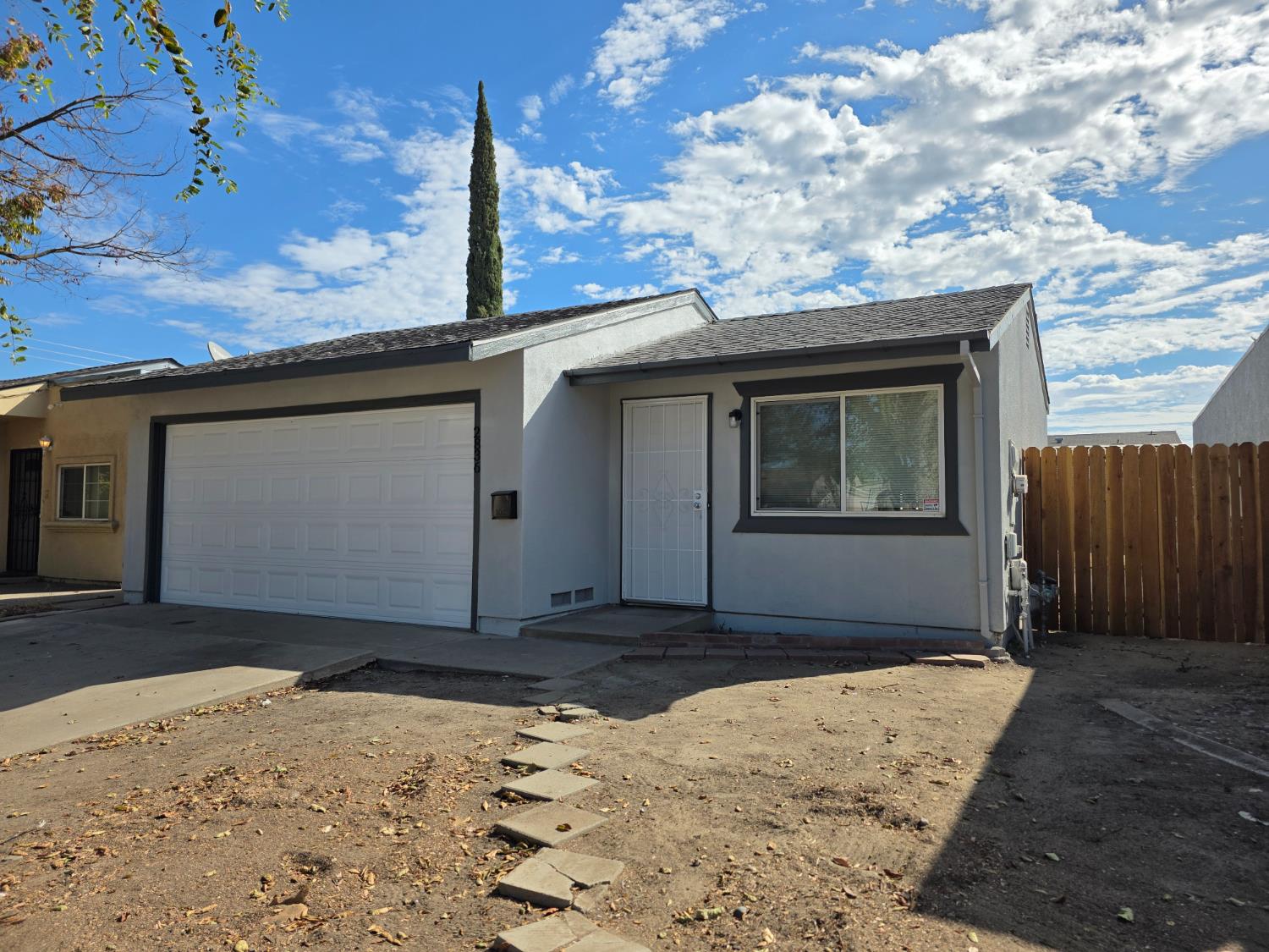 2836 Park Pl, Modesto, CA 95350