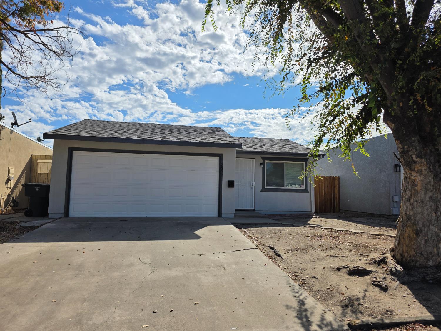 2836 Park Pl, Modesto, CA 95350