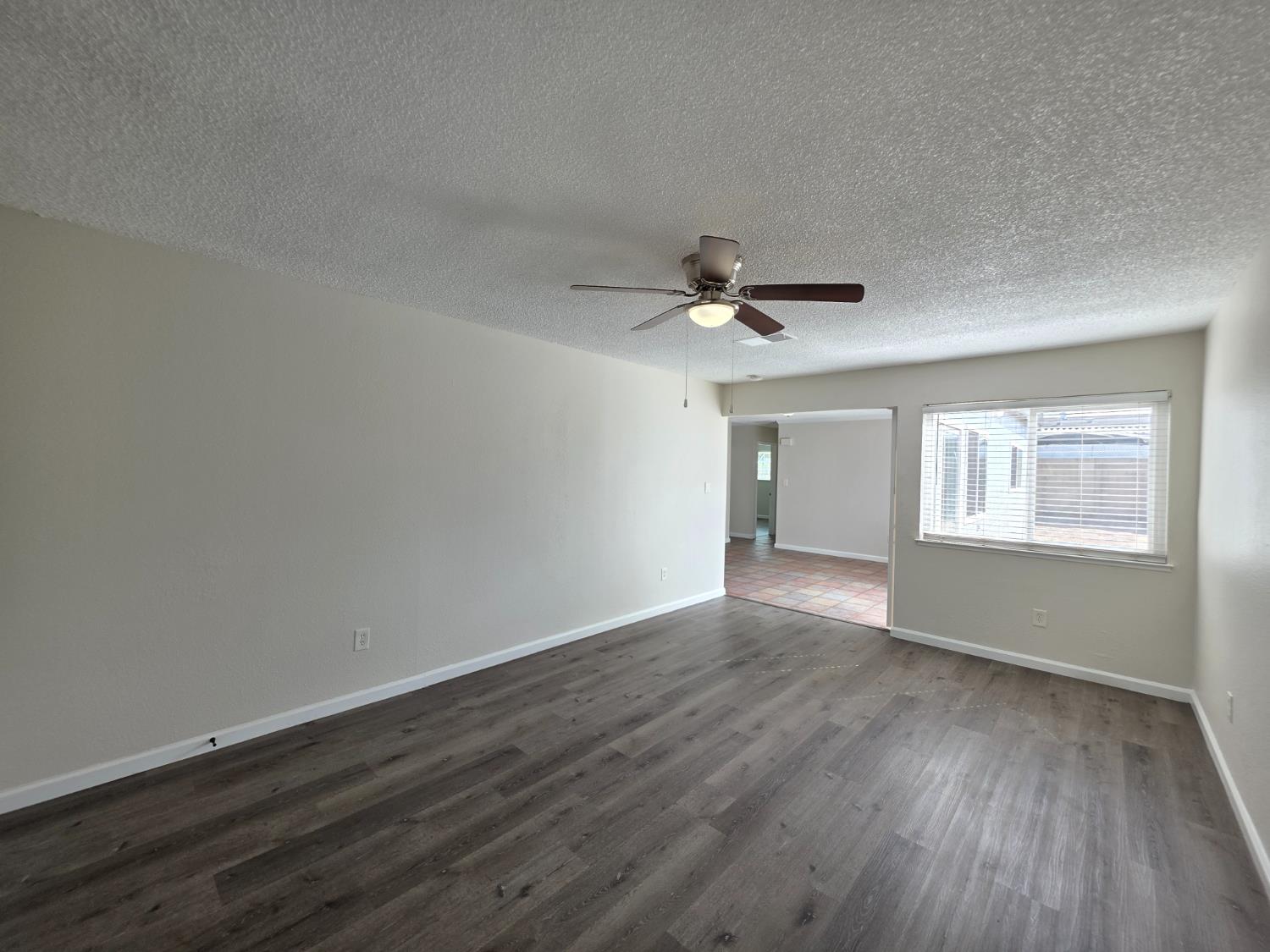 2836 Park Pl, Modesto, CA 95350
