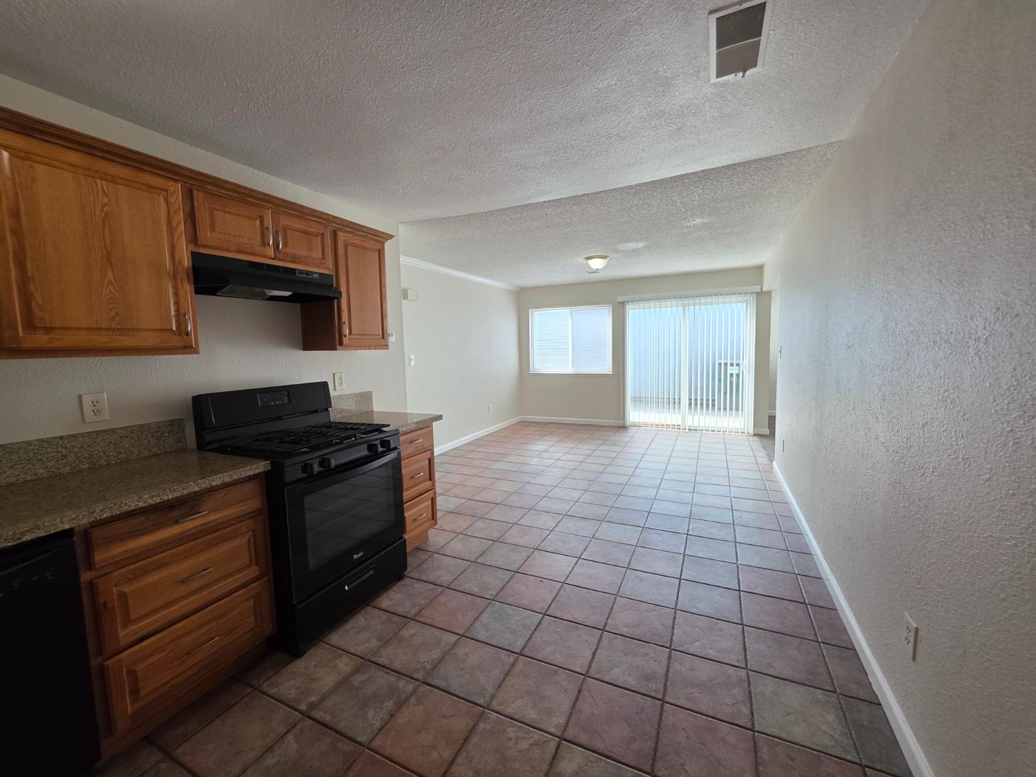 2836 Park Pl, Modesto, CA 95350