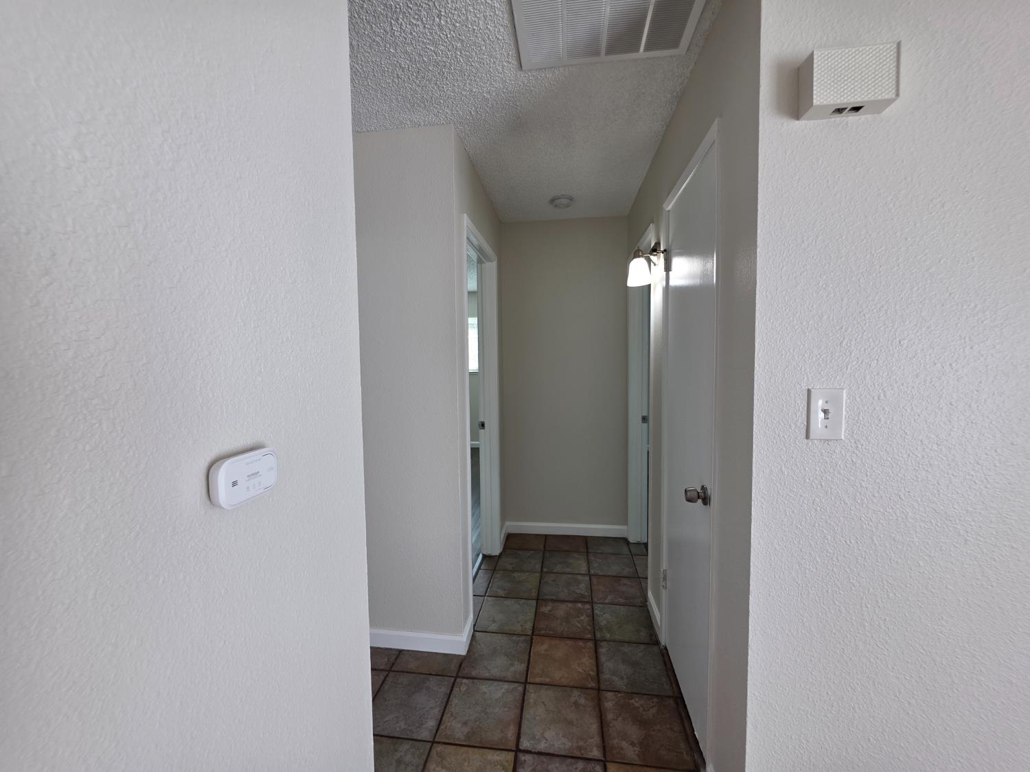 2836 Park Pl, Modesto, CA 95350