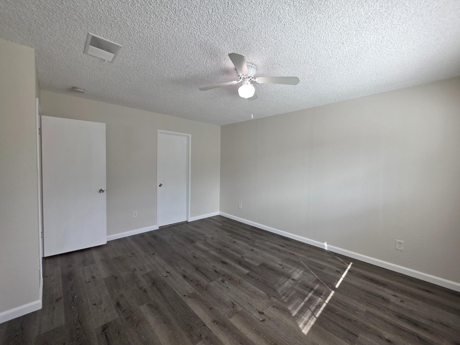 2836 Park Pl, Modesto, CA 95350
