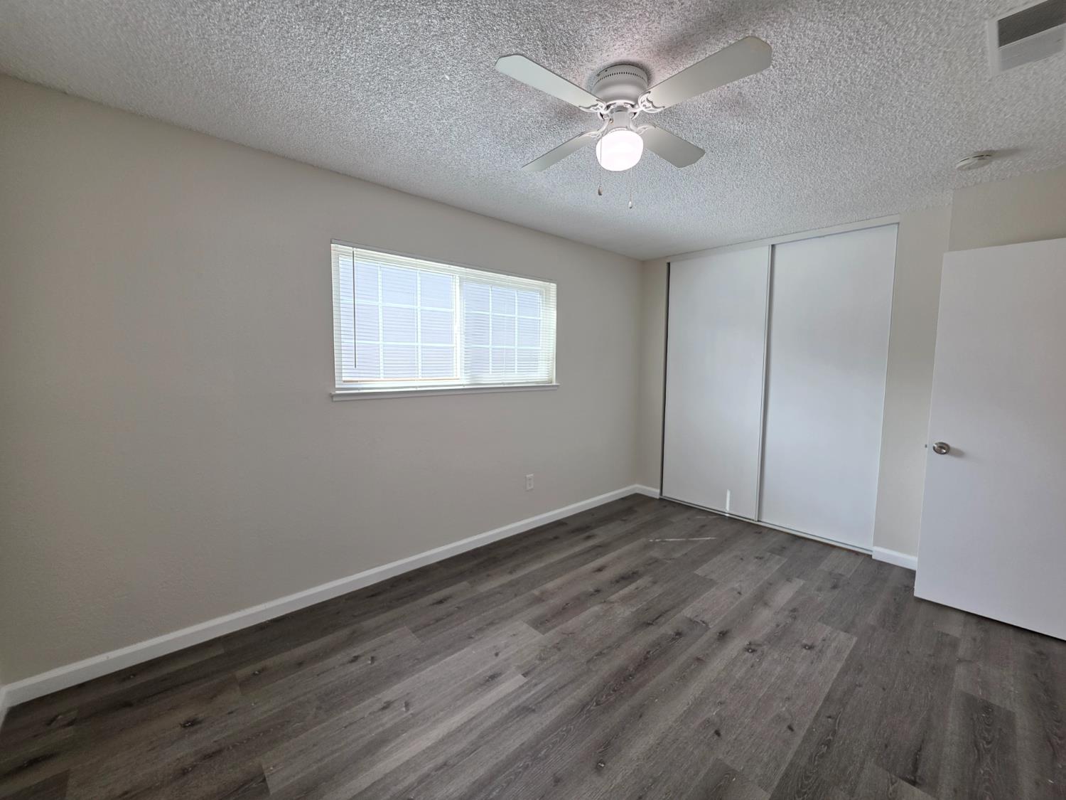 2836 Park Pl, Modesto, CA 95350