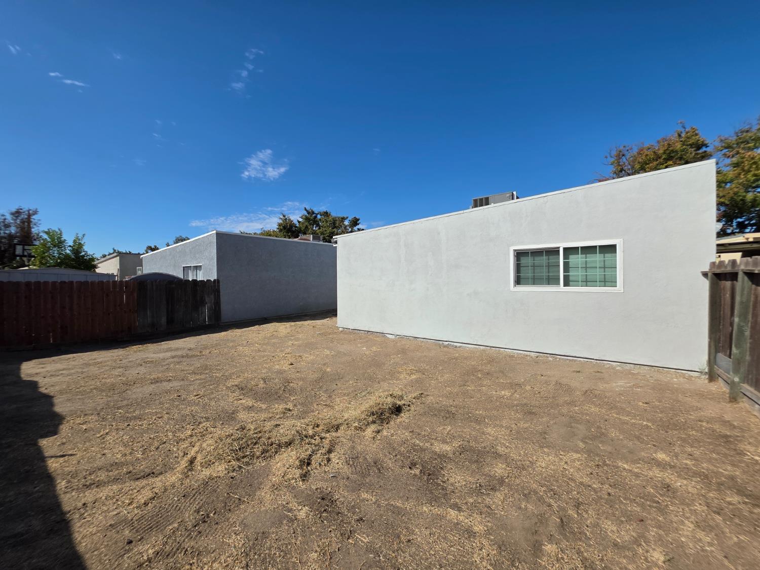 2836 Park Pl, Modesto, CA 95350
