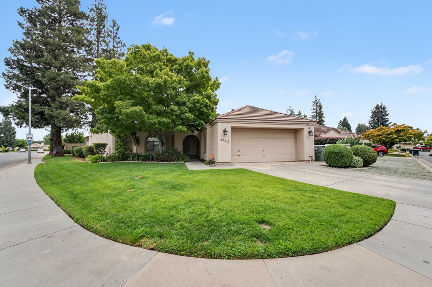 4221 Copper Creek Dr, Modesto, CA 95355