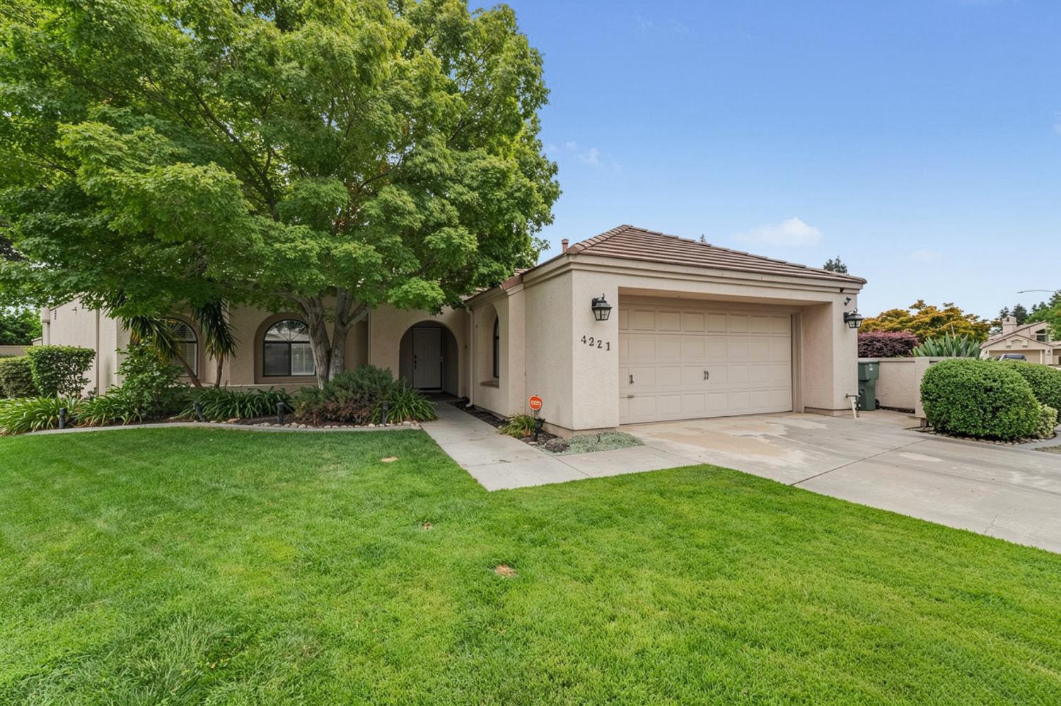 4221 Copper Creek Dr, Modesto, CA 95355