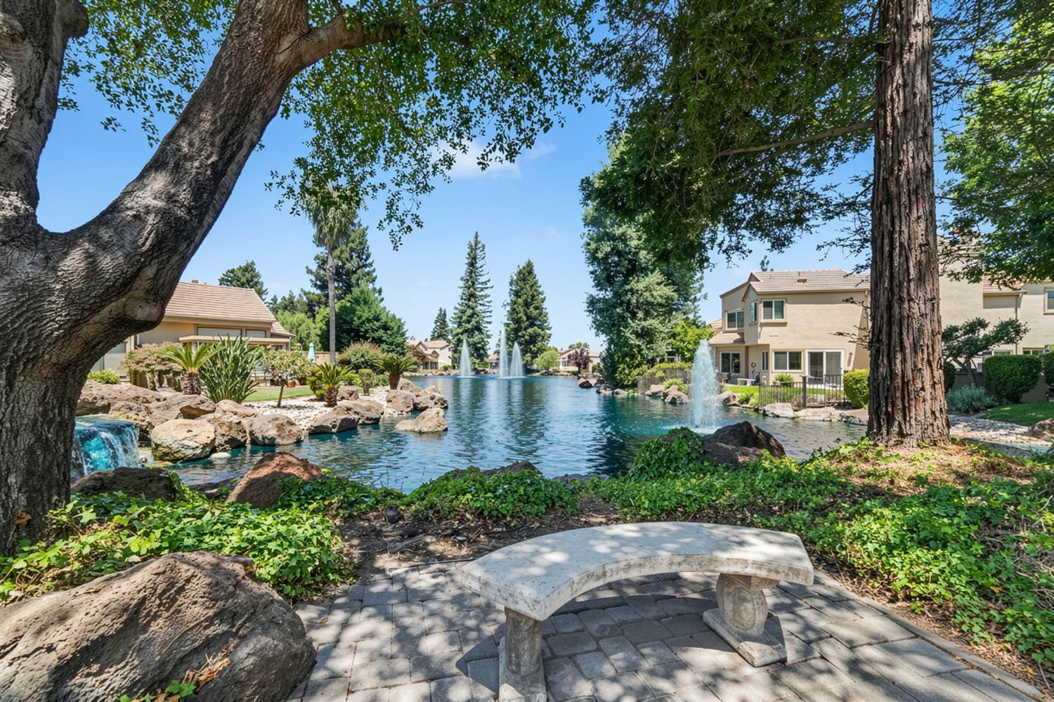 4221 Copper Creek Dr, Modesto, CA 95355