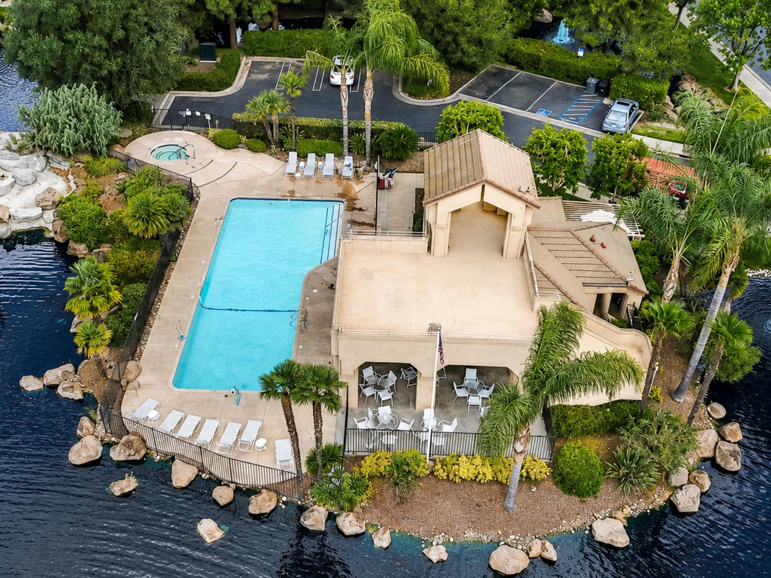 4221 Copper Creek Dr, Modesto, CA 95355