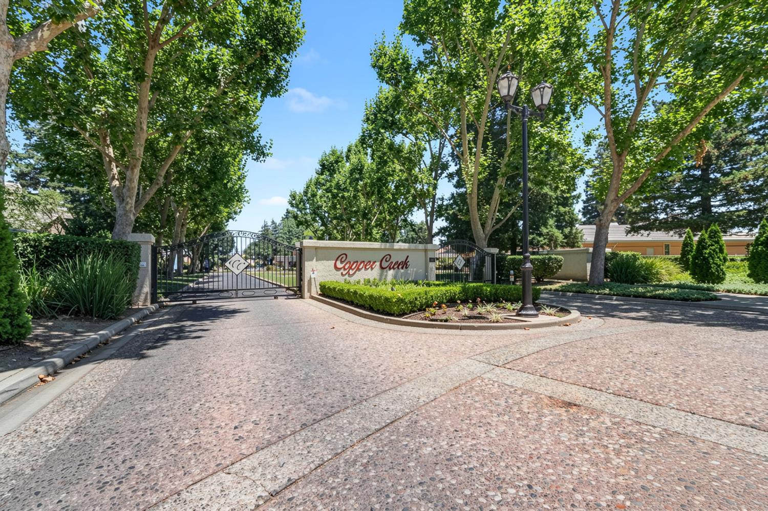 4221 Copper Creek Dr, Modesto, CA 95355