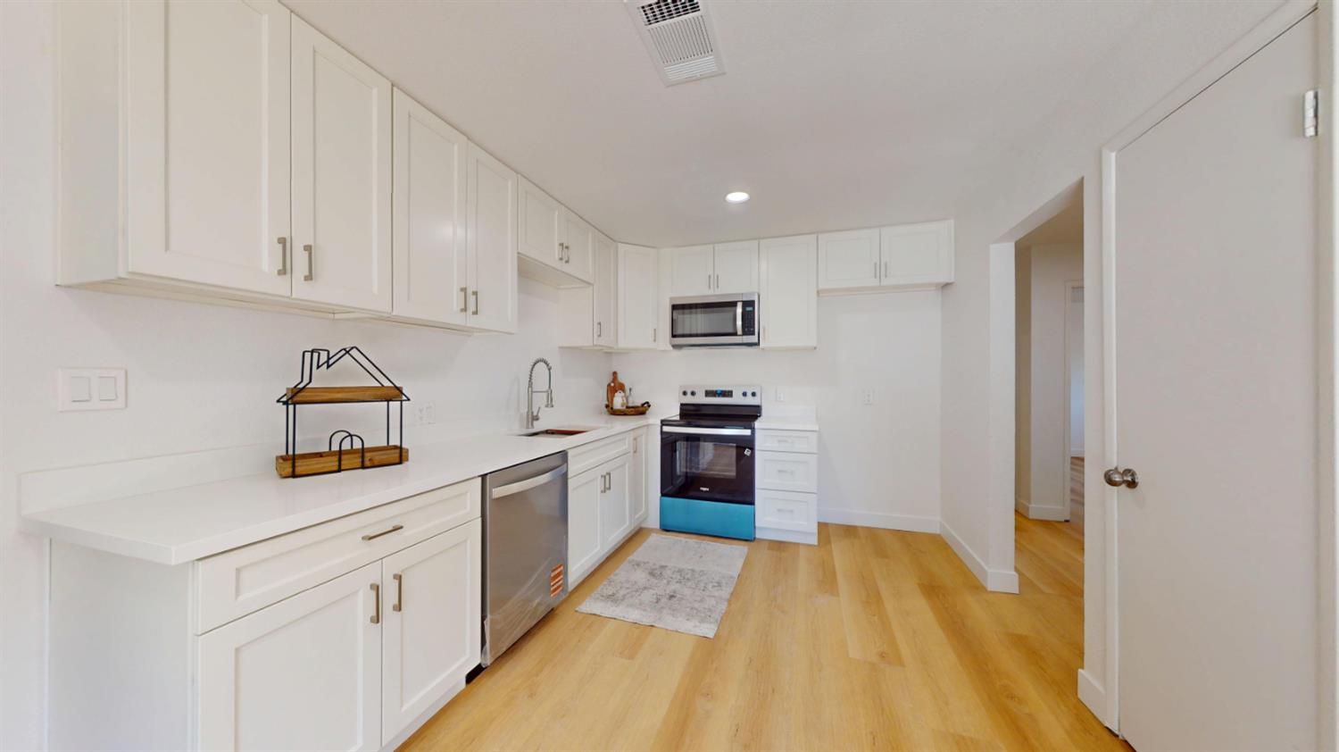 2501 2503 Bahia Way, Modesto, CA 95355
