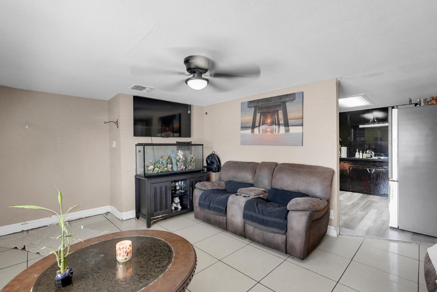 921 Atlantic Dr, Modesto, CA 95358